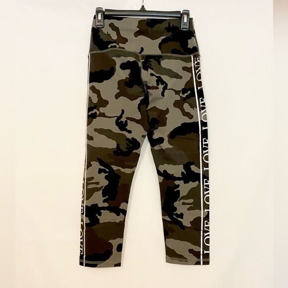 New York & Company Soho Street yoga pants green Camo size M with reflective LOVE - Picture 3 of 7